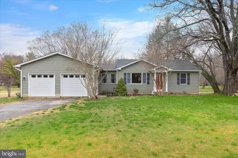 1576 Saint Margarets Rd, Annapolis, MD 21409