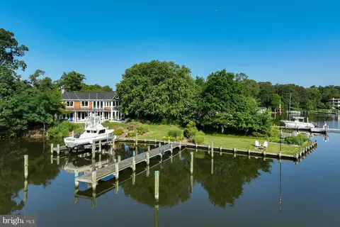 3307 Harness Creek Rd, Annapolis, MD 21403