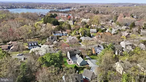 View/Area - 342 Broadview Ln, Annapolis, MD 21401 photo 7 of 11