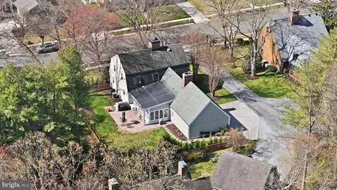 View/Area - 342 Broadview Ln, Annapolis, MD 21401 photo 2 of 11