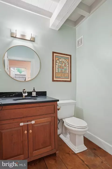 Bath - 342 Broadview Ln, Annapolis, MD 21401 photo 1 of 5