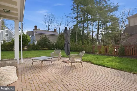 Exterior - 342 Broadview Ln, Annapolis, MD 21401 photo 3 of 11