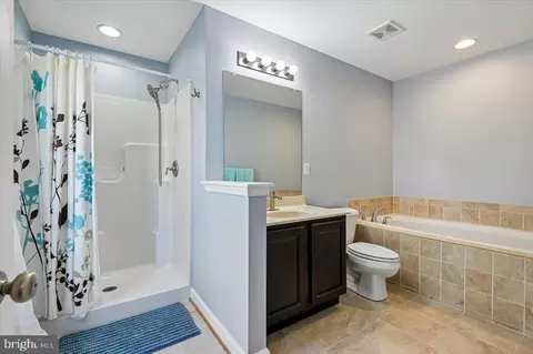 Bath - 1237 Juniper St # A, Shady Side, MD 20764 photo 1 of 2