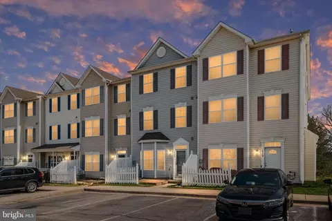 1725 Barnett Ct, Severn, MD 21144
