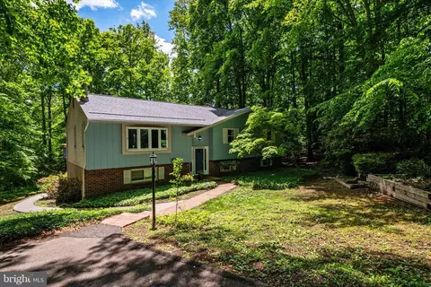 2194 Hallmark Ct, Gambrills, MD 21054