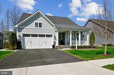 8122 Neidert Dr, Millersville, MD 21108
