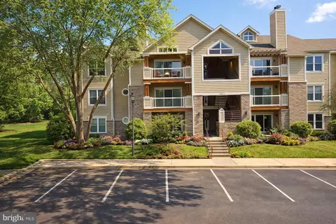 605 Admiral Dr #301, Annapolis, MD 21401