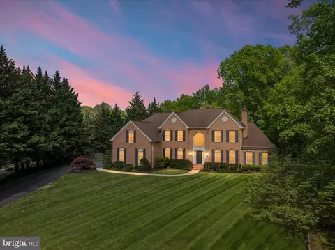 2071 Haverford Dr, Crownsville, MD 21032