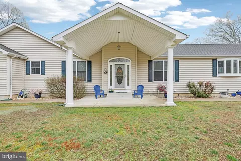 Exterior - 54 Dayton Dr, Pasadena, MD 21122 photo 7 of 29