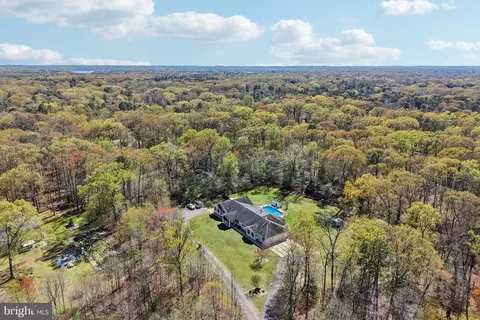 View/Area - 54 Dayton Dr, Pasadena, MD 21122 photo 2 of 6