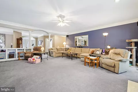 Living - 54 Dayton Dr, Pasadena, MD 21122 photo 1 of 4