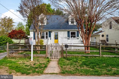 234 Meadow Rd, Pasadena, MD 21122