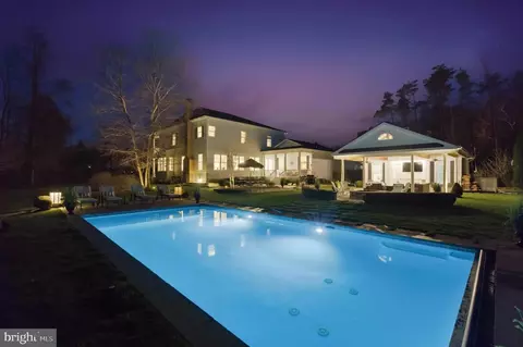 Exterior - 1292 Spa Rd, Annapolis, MD 21403 photo 17 of 21