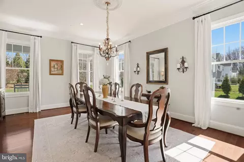 Dining - 1292 Spa Rd, Annapolis, MD 21403 photo 1 of 3