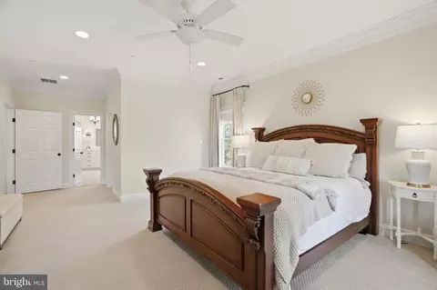 Bedroom - 1292 Spa Rd, Annapolis, MD 21403 photo 2 of 7