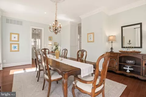 Dining - 1292 Spa Rd, Annapolis, MD 21403 photo 2 of 3