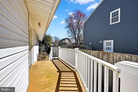 Exterior - 118 Elliott Pl, Edgewater, MD 21037 photo 2 of 6