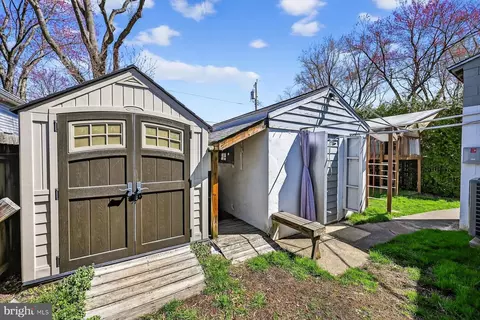 Exterior - 118 Elliott Pl, Edgewater, MD 21037 photo 3 of 6