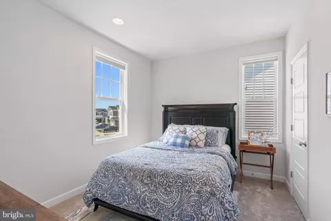 Bedroom - 2916 Quarry Cir, Odenton, MD 21113 photo 7 of 9