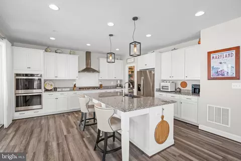 Kitchen - 2916 Quarry Cir, Odenton, MD 21113 photo 1 of 2