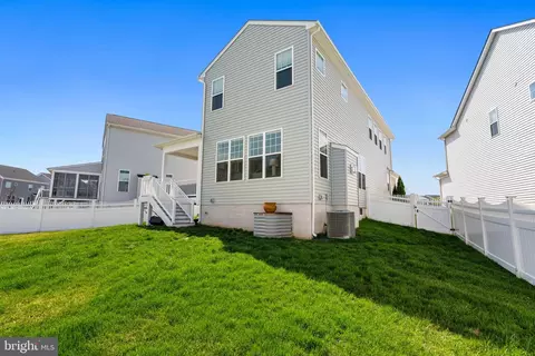 Exterior - 2916 Quarry Cir, Odenton, MD 21113 photo 5 of 9