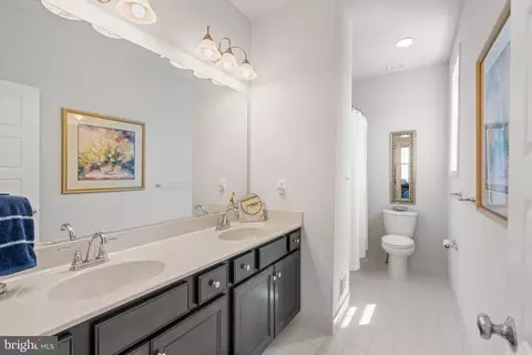 Entry Way - 2916 Quarry Cir, Odenton, MD 21113 photo 9 of 13