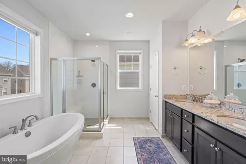 Bath - 2916 Quarry Cir, Odenton, MD 21113 photo 2 of 2