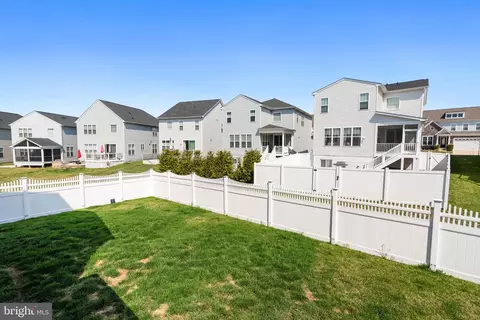 Exterior - 2916 Quarry Cir, Odenton, MD 21113 photo 6 of 9