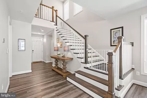 Entry Way - 2916 Quarry Cir, Odenton, MD 21113 photo 1 of 13
