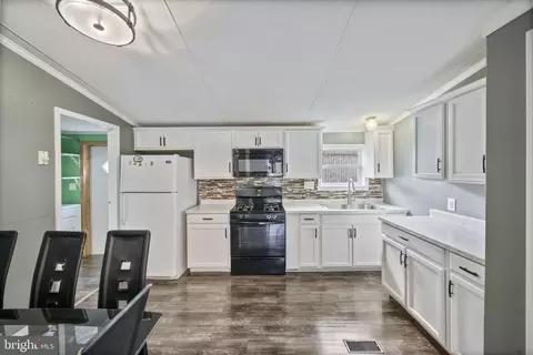 130 A Chesapeake Mobile Ct, Hanover, MD 21076 photo 9