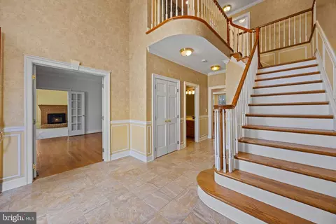 Entry Way - 182 Wroxeter Dr, Arnold, MD 21012 photo 1 of 2