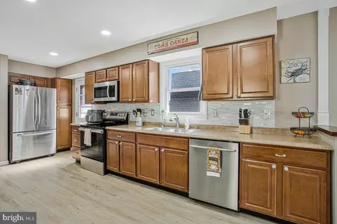 Kitchen - 1615 Ruxton Rd, Edgewater, MD 21037 photo 1 of 2