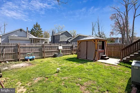 Exterior - 1615 Ruxton Rd, Edgewater, MD 21037 photo 5 of 9