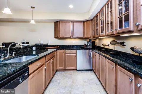 Kitchen - 306 Grindstone Dr, Arnold, MD 21012 photo 7 of 8