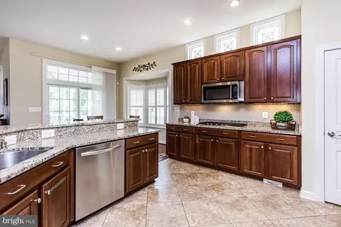 Kitchen - 306 Grindstone Dr, Arnold, MD 21012 photo 6 of 8