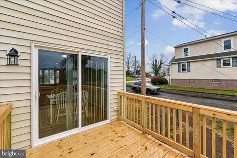 Exterior - 327 Walton Ave, Baltimore, MD 21225 photo 3 of 4