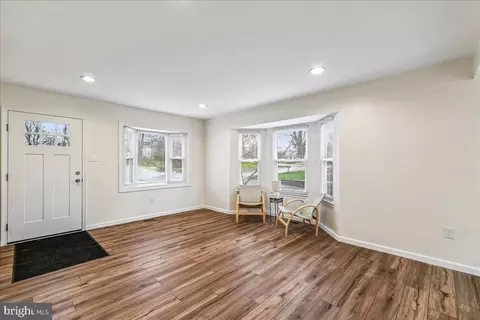 Living - 327 Walton Ave, Baltimore, MD 21225 photo 2 of 2