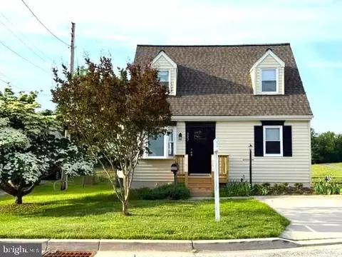Exterior - 327 Walton Ave, Baltimore, MD 21225 photo 2 of 4