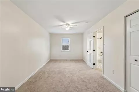 Bedroom - 327 Walton Ave, Baltimore, MD 21225 photo 5 of 5