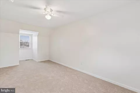 Bedroom - 327 Walton Ave, Baltimore, MD 21225 photo 4 of 5