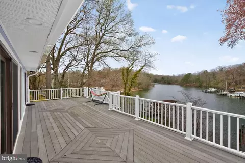 Exterior - 1526 Park Ln, Pasadena, MD 21122 photo 6 of 14
