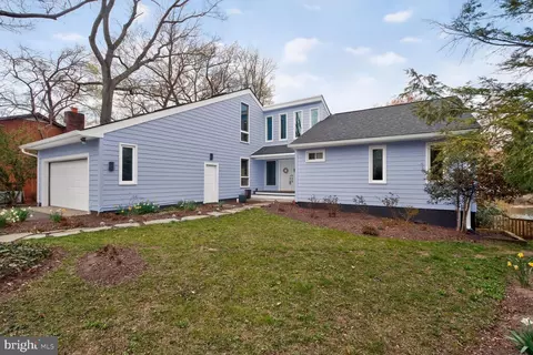 Exterior - 1526 Park Ln, Pasadena, MD 21122 photo 2 of 14
