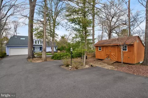 Exterior - 1526 Park Ln, Pasadena, MD 21122 photo 12 of 14