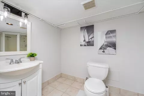Bath - 626 Clark Ave, Deale, MD 20751 photo 2 of 6