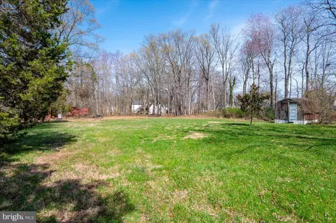 Exterior - 626 Clark Ave, Deale, MD 20751 photo 6 of 11