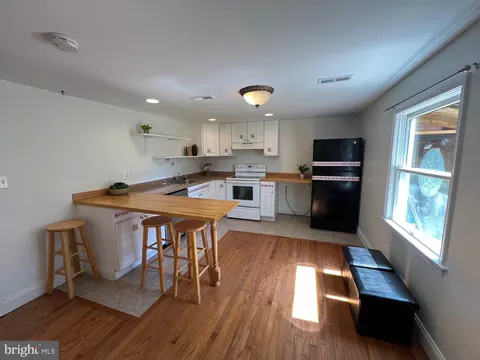 Kitchen - 626 Clark Ave, Deale, MD 20751 photo 6 of 6