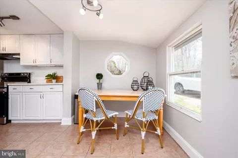 Dining - 626 Clark Ave, Deale, MD 20751 photo 1 of 1