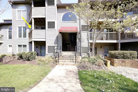 7042 Harbour Village Ct #102, Annapolis, MD 21403