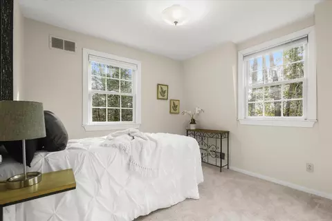 Bedroom - 326 Edgewater Rd, Pasadena, MD 21122 photo 5 of 7