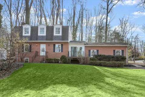 Exterior - 326 Edgewater Rd, Pasadena, MD 21122 photo 2 of 13